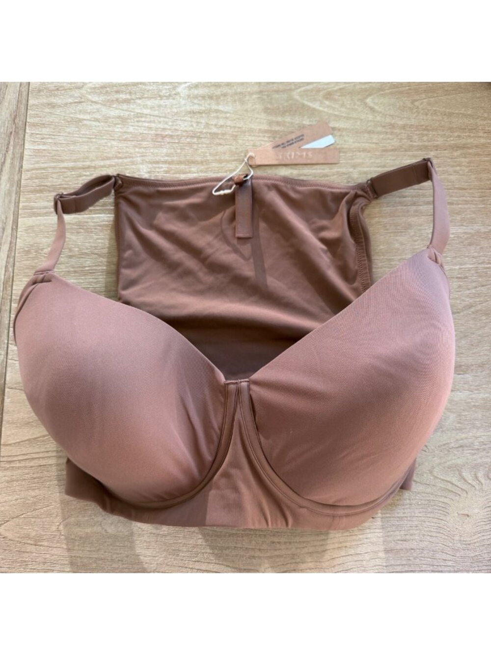 NWT SKIMS FITS EVERYBODY FULL COVERAGE BACK SMOOTHER BRA JASPER - 36H